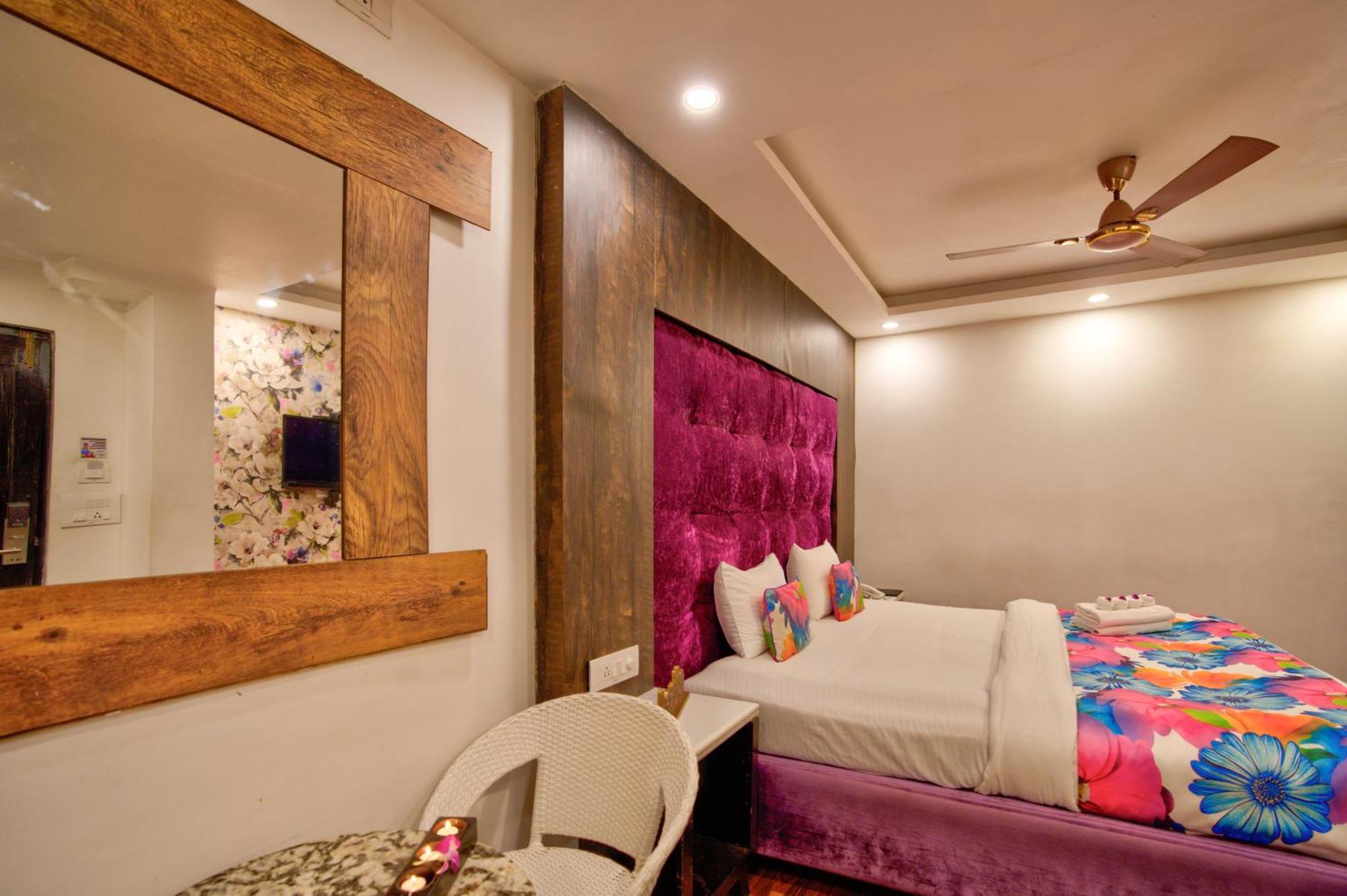 Lemonmint Svelton Manor Hotel Calangute Bagian luar foto